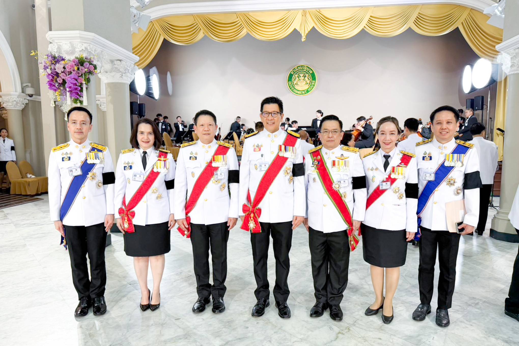 ผู้อำนวยการสำนักงานบริหารหนี้สาธารณะร่วมงานสโมสรสันนิบาตเฉลิมพระเกียรติ เนื่องในโอกาสพระราชพิธีมหามงคลเฉลิมพระชนมพรรษา 4 รอบ สมเด็จพระนางเจ้าฯ พระบรมราชินี
