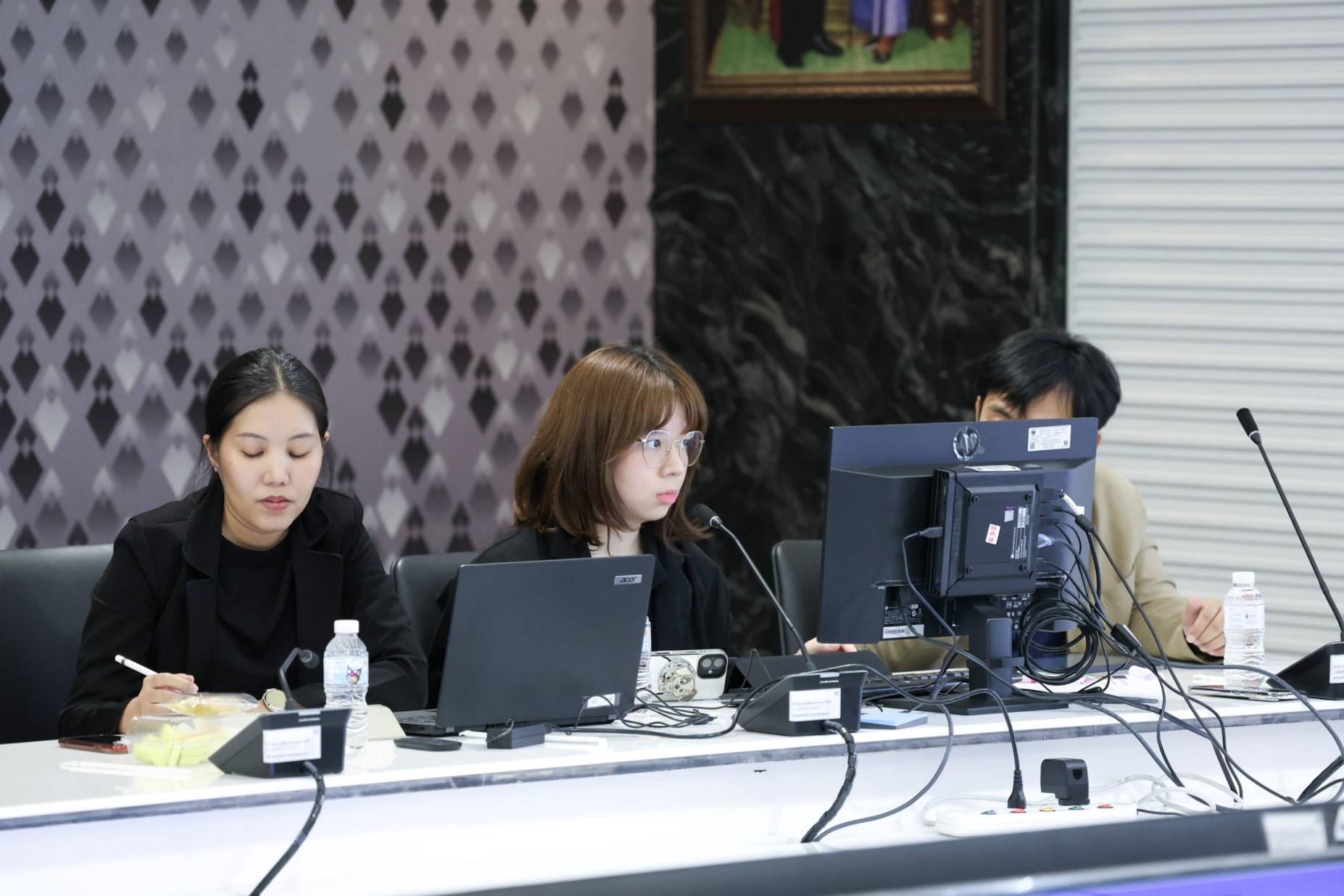 การประชุมคณะกรรมการกลั่นกรองการใช้จ่ายเงินกู้ภายใต้พระราชกำหนดให้อำนาจกระทรวงการคลังกู้เงินเพื่อแก้ไขปัญหาผลกระทบจากสถานการณ์วิกฤตด้านพลังงานและสร้างการเปลี่ยนผ่านด้านพลังงานของประเทศ พ.ศ. 2569 ครั้งที่ 3/2569