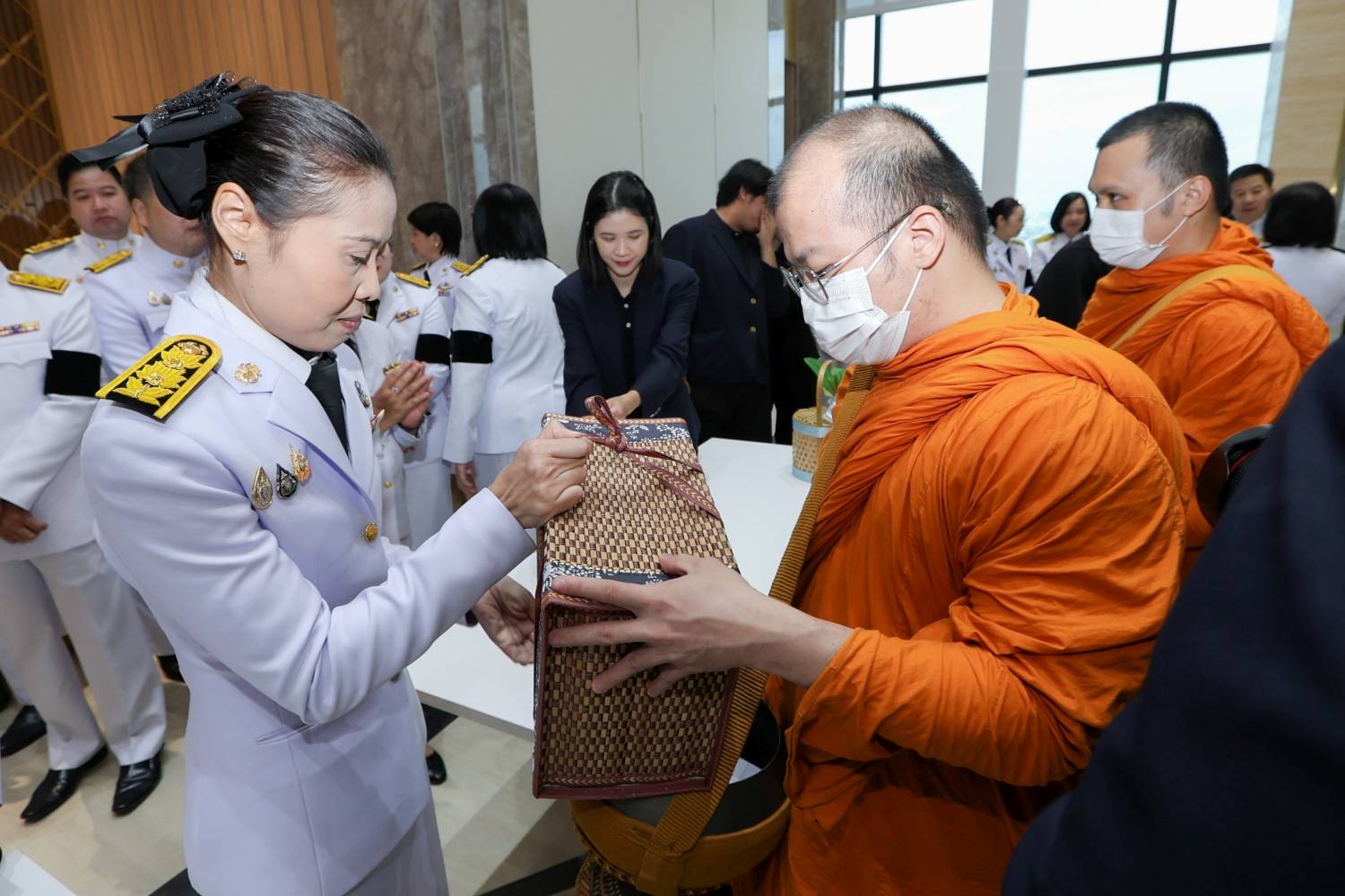 สบน. ร่วมพิธีสวดพระพุทธมนต์และทำบุญตักบาตรถวายพระราชกุศลเนื่องในวันคล้ายวันสวรรคตสมเด็จพระนางเจ้าสิริกิติ์ พระบรมราชินีนาถ พระบรมราชชนนีพันปีหลวง 24 ตุลาคม 2569