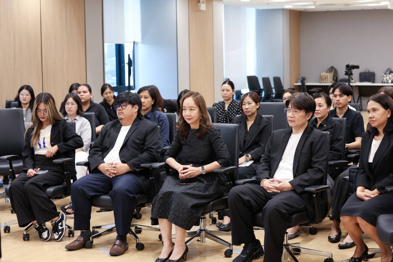 โครงการฝึกอบรมเชิงปฏิบัติการ “แนวทางการติดตามและประเมินผลโครงการโดยใช้การวิเคราะห์ห่วงโซ่ผลสัมฤทธิ์ (Results Chain) การประเมินผลตอบแทนทางสังคม (Social Return on Investment: SROI) และการประเมินผลโครงการตามแนวคิด Environmental Social and Governance สู่เป้าหมาย Sustainable Development Goals ที่ยั่งยืน”