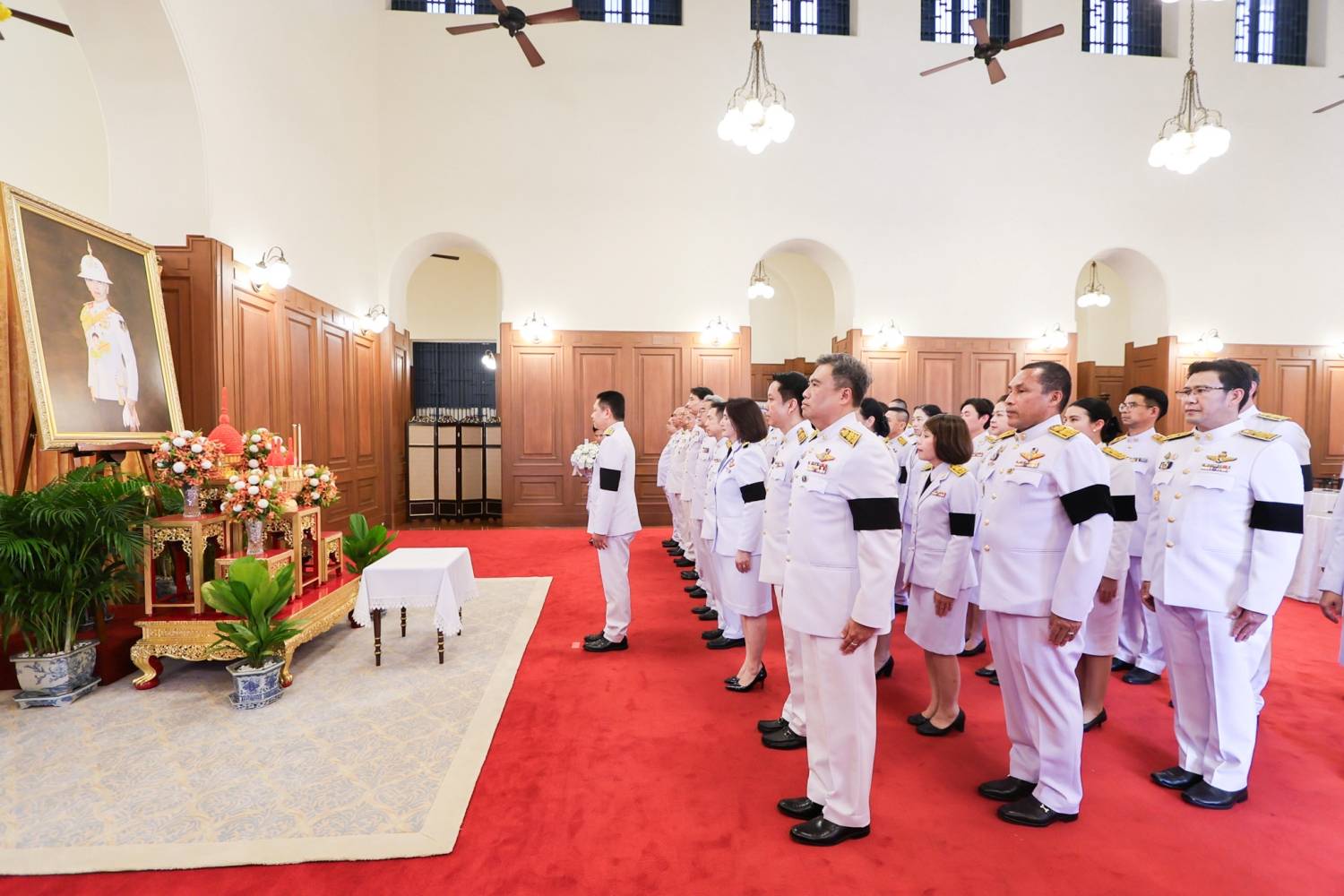 สำนักงานบริหารหนี้สาธารณะร่วมพิธีถวายสักการะเบื้องหน้าพระรูปและลงนามถวายความอาลัยแด่สมเด็จพระเจ้าลูกเธอ เจ้าฟ้าพัชรกิติยาภา นเรนทิราเทพยวดี กรมหลวงราชสาริณีสิริพัชร มหาวัชรราชธิดา