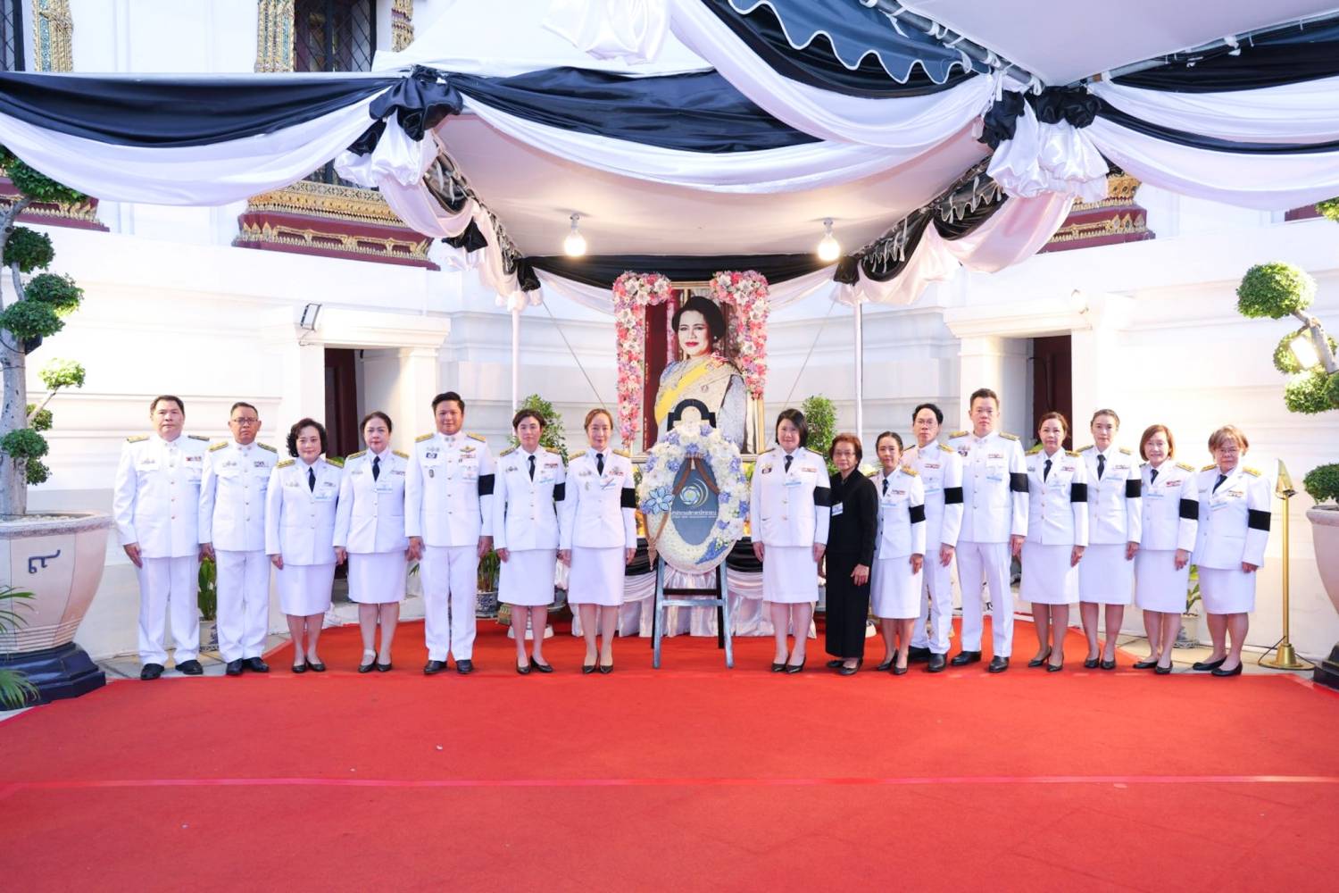 สำนักงานบริหารหนี้สาธารณะ เป็นเจ้าภาพพระพิธีธรรมสวดพระอภิธรรมพระบรมศพสมเด็จพระนางเจ้าสิริกิติ์ พระบรมราชินีนาถ พระบรมราชชนนีพันปีหลวง