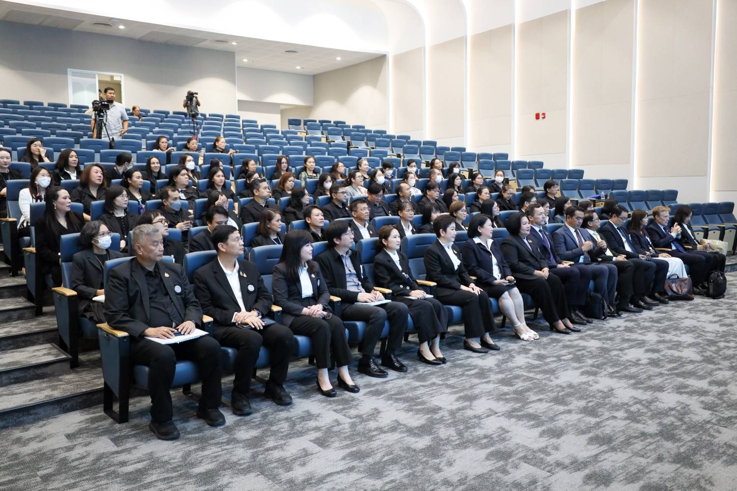 สบน. ร่วมแถลงข่าวความสำเร็จผลการจัดหาเงินกู้ในรูปแบบสัญญากู้ยืมเงินเพื่อสิ่งแวดล้อม หรือ Green Loan ของการประปานครหลวง