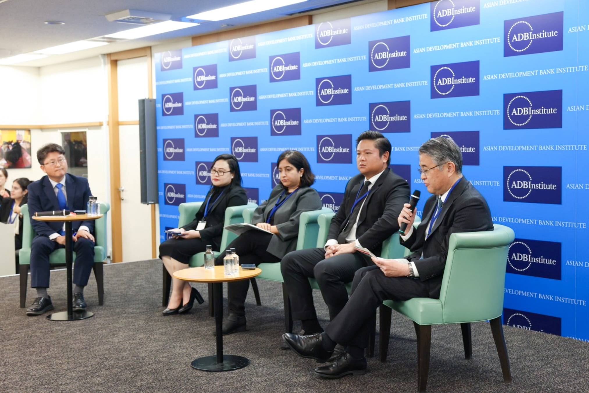 ผู้แทนสำนักงานบริหารหนี้สาธารณะเข้าร่วมการประชุม OECD-ADBI Roundtable on Capital Market and Financial Reform in Asia 2026 ณ กรุงโตเกียว ประเทศญี่ปุ่น