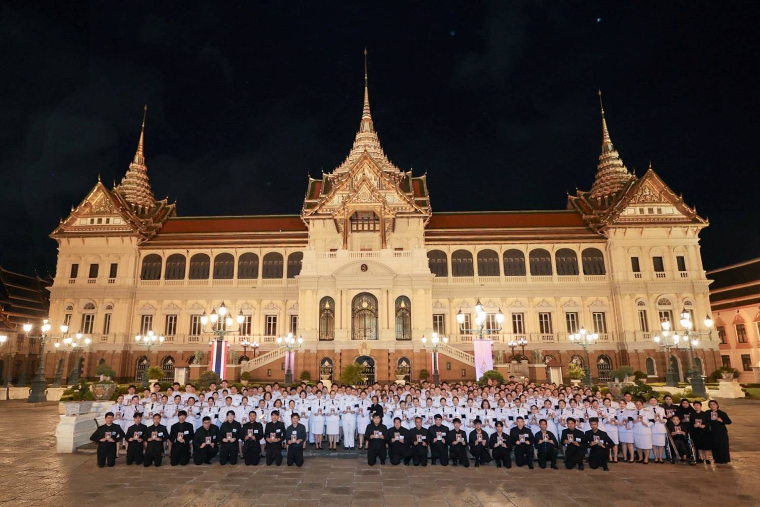 สำนักงานบริหารหนี้สาธารณะ เป็นเจ้าภาพพระพิธีธรรมสวดพระอภิธรรมพระบรมศพสมเด็จพระนางเจ้าสิริกิติ์ พระบรมราชินีนาถ พระบรมราชชนนีพันปีหลวง