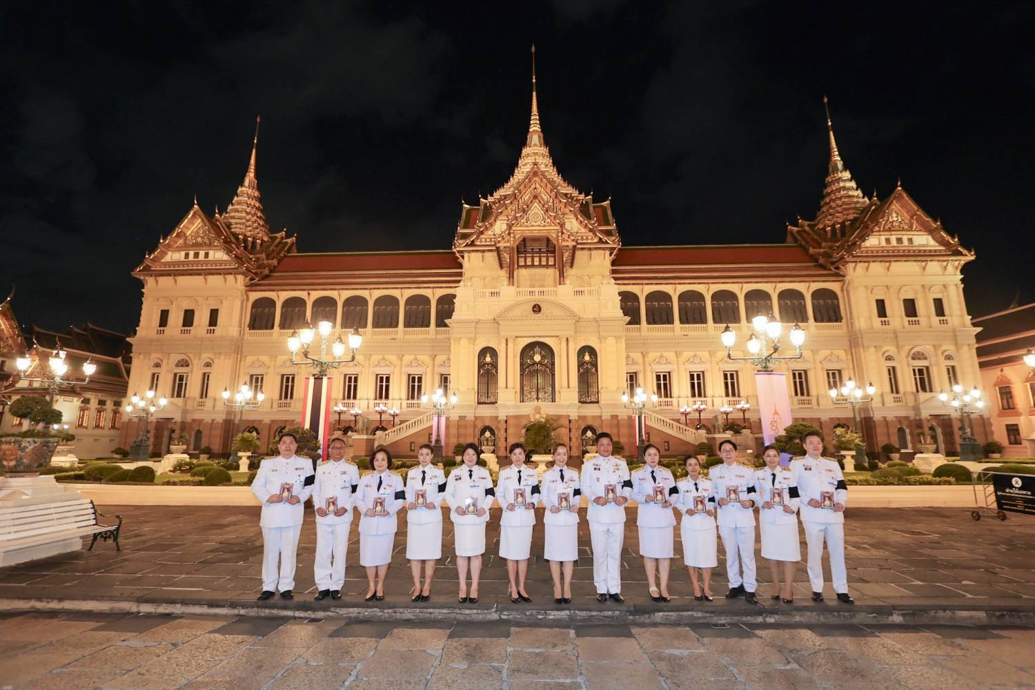 สำนักงานบริหารหนี้สาธารณะ เป็นเจ้าภาพพระพิธีธรรมสวดพระอภิธรรมพระบรมศพสมเด็จพระนางเจ้าสิริกิติ์ พระบรมราชินีนาถ พระบรมราชชนนีพันปีหลวง