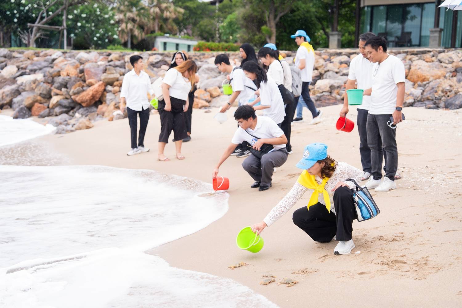 สำนักงานบริหารหนี้สาธารณะจัดกิจกรรมจิตอาสาทำความดีเพื่อสิ่งแวดล้อม “ปล่อยปู สู่ท้องทะเล” เฉลิมพระเกียรติสมเด็จพระนางเจ้าสิริกิติ์ พระบรมราชินีนาถ พระบรมราชชนนีพันปีหลวง เนื่องในโอกาสวันเฉลิมพระชนมพรรษา 12 สิงหาคม 2569