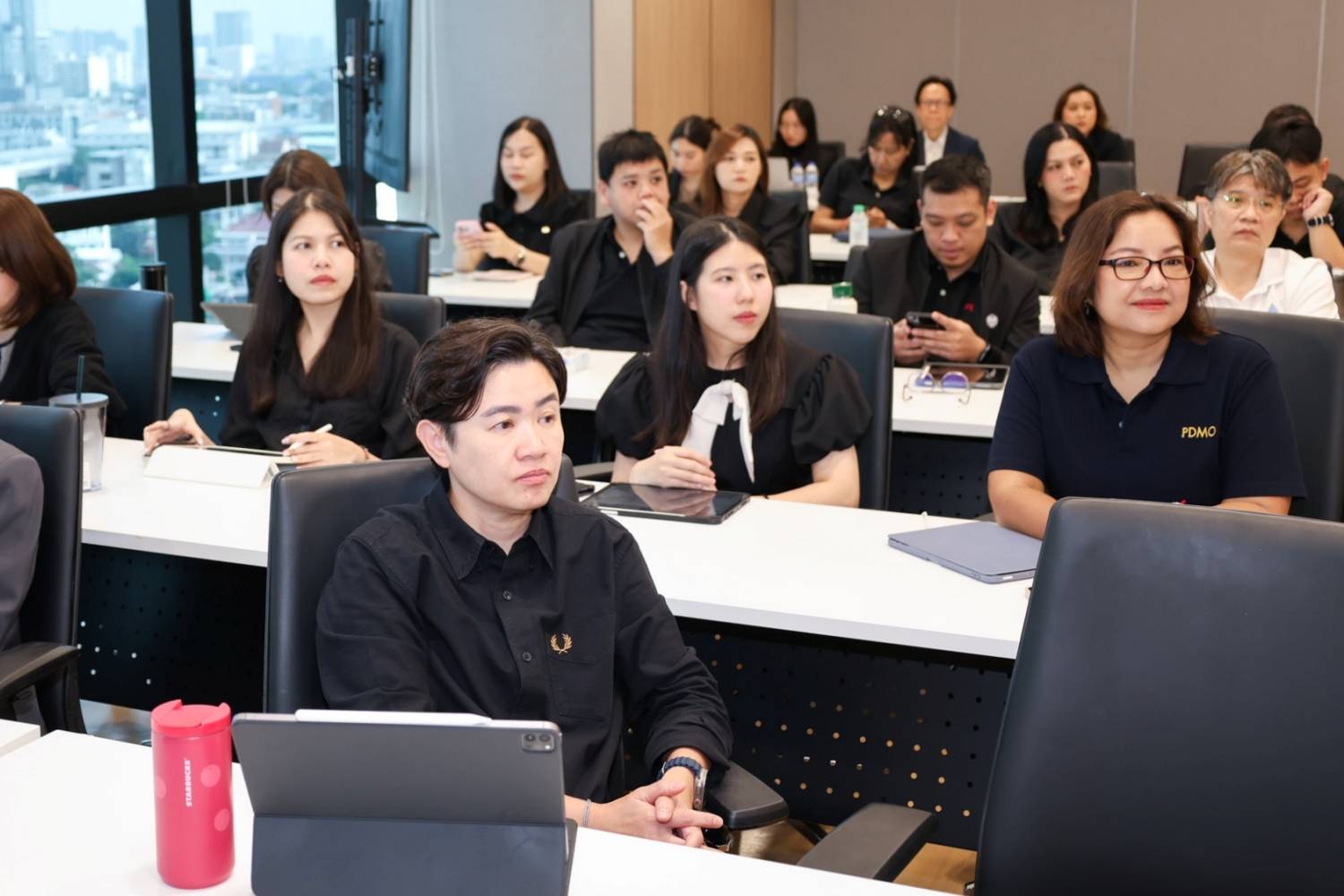โครงการอบรม หลักสูตร “การประยุกต์ใช้มาตรฐานการจัดกลุ่มกิจกรรมทางเศรษฐกิจที่คำนึงถึงสิ่งแวดล้อม (Thailand Taxonomy) เพื่อการวิเคราะห์และประเมินโครงการลงทุนภาครัฐที่เป็นมิตรต่อสิ่งแวดล้อม”