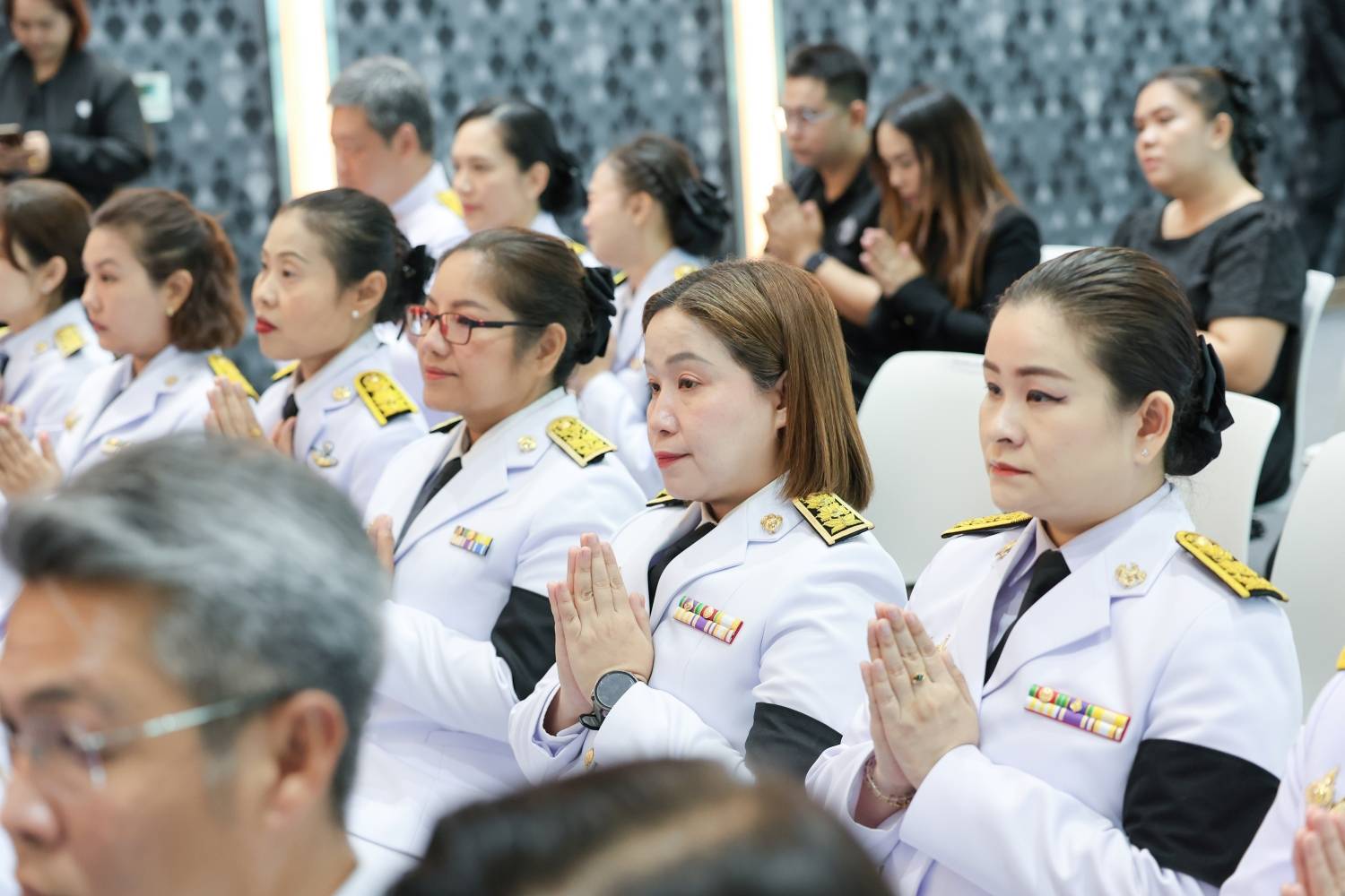 สบน. เข้าร่วมพิธีบำเพ็ญกุศลสตมวาร (100 วัน) เพื่ออุทิศถวายเป็นพระกุศลแด่สมเด็จพระเจ้าลูกเธอ เจ้าฟ้าพัชรกิติยาภานเรนทิราเทพยวดี กรมหลวงราชสาริณีสิริพัชร มหาวัชรราชธิดา