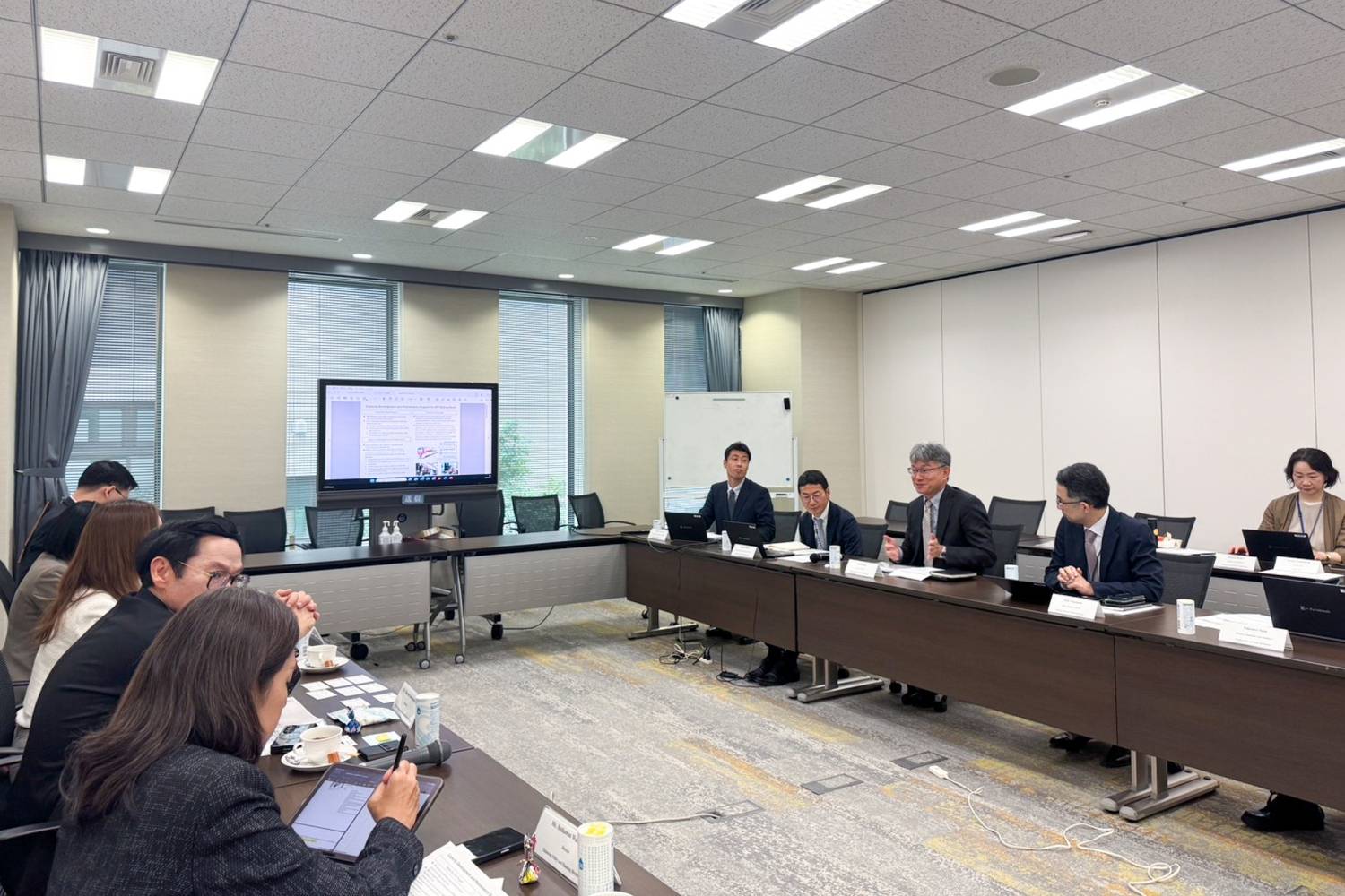 คณะผู้แทน สบน. เข้าพบผู้บริหาร JICA เพื่อติดตามโครงการ ODA และหารือความร่วมมือเพื่อการพัฒนาระหว่างไทย–ญี่ปุ่น ณ JICA Headquarter ประเทศญี่ปุ่น