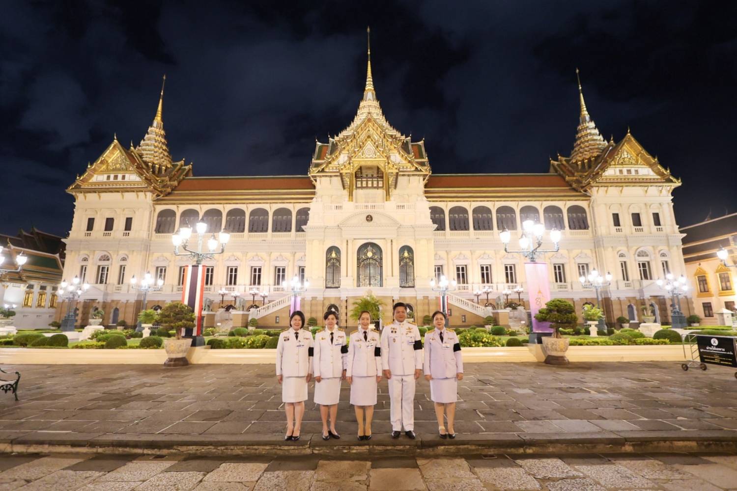 สำนักงานบริหารหนี้สาธารณะ เป็นเจ้าภาพพระพิธีธรรมสวดพระอภิธรรมพระบรมศพสมเด็จพระนางเจ้าสิริกิติ์ พระบรมราชินีนาถ พระบรมราชชนนีพันปีหลวง