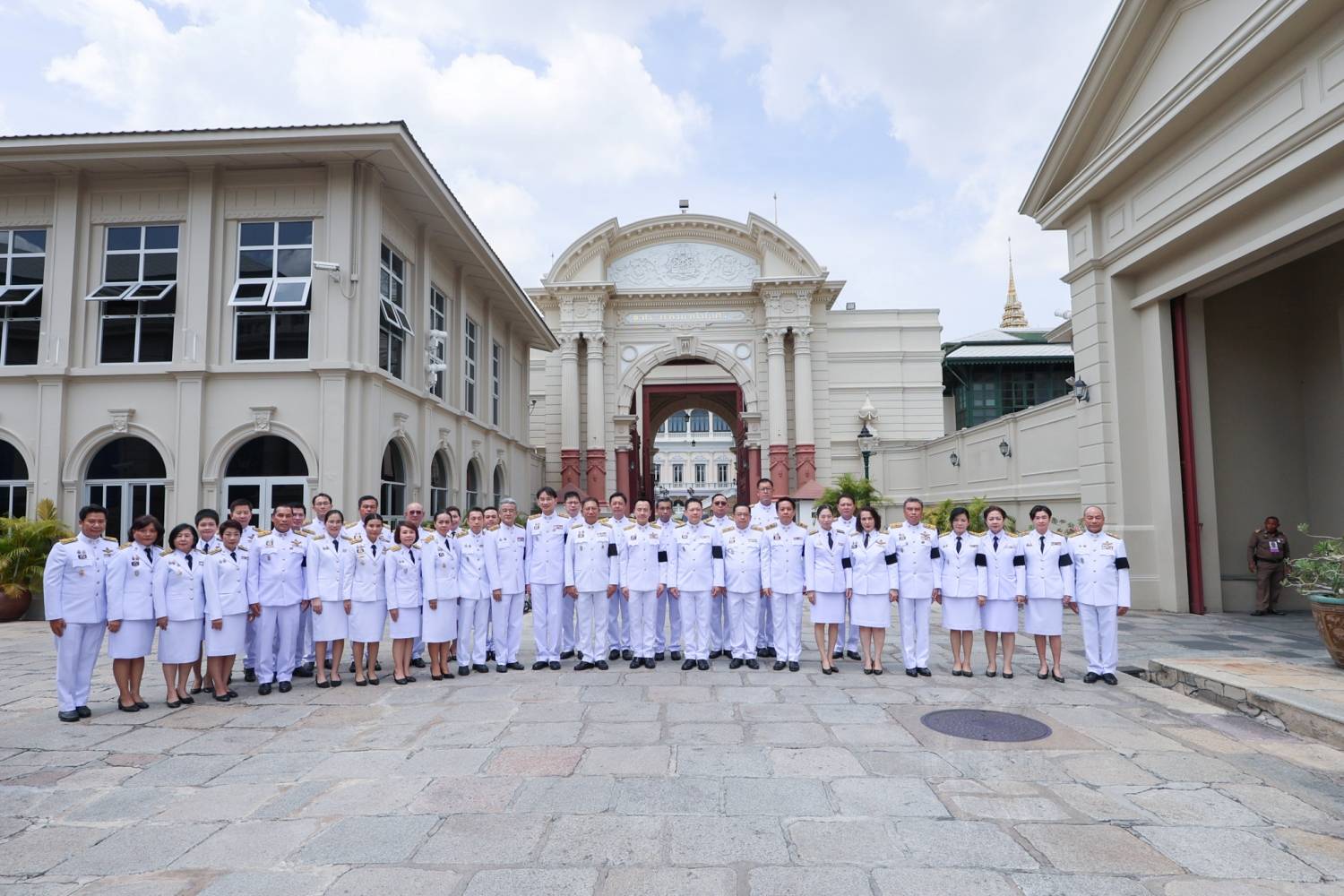 สำนักงานบริหารหนี้สาธารณะร่วมพิธีถวายสักการะเบื้องหน้าพระรูปและลงนามถวายความอาลัยแด่สมเด็จพระเจ้าลูกเธอ เจ้าฟ้าพัชรกิติยาภา นเรนทิราเทพยวดี กรมหลวงราชสาริณีสิริพัชร มหาวัชรราชธิดา
