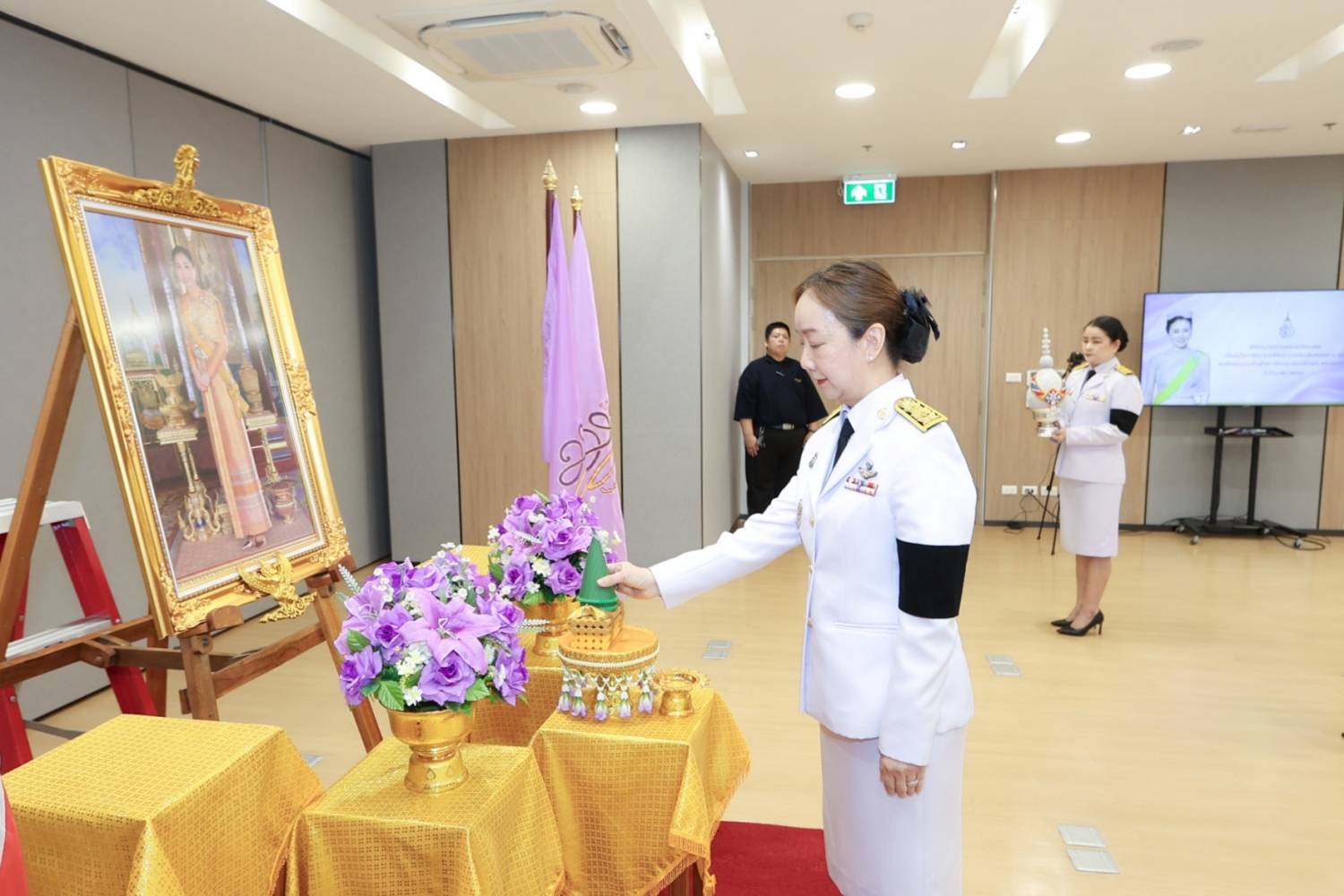 สำนักงานบริหารหนี้สาธารณะจัดพิธีลงนามถวายพระพรชัยมงคล เนื่องในโอกาสพระราชพิธีมหามงคลเฉลิมพรรษา 4 รอบ สมเด็จพระนางเจ้าสุทิดา พัชรสุธาพิมลลักษณ พระบรมราชินี 3 มิถุนายน 2568