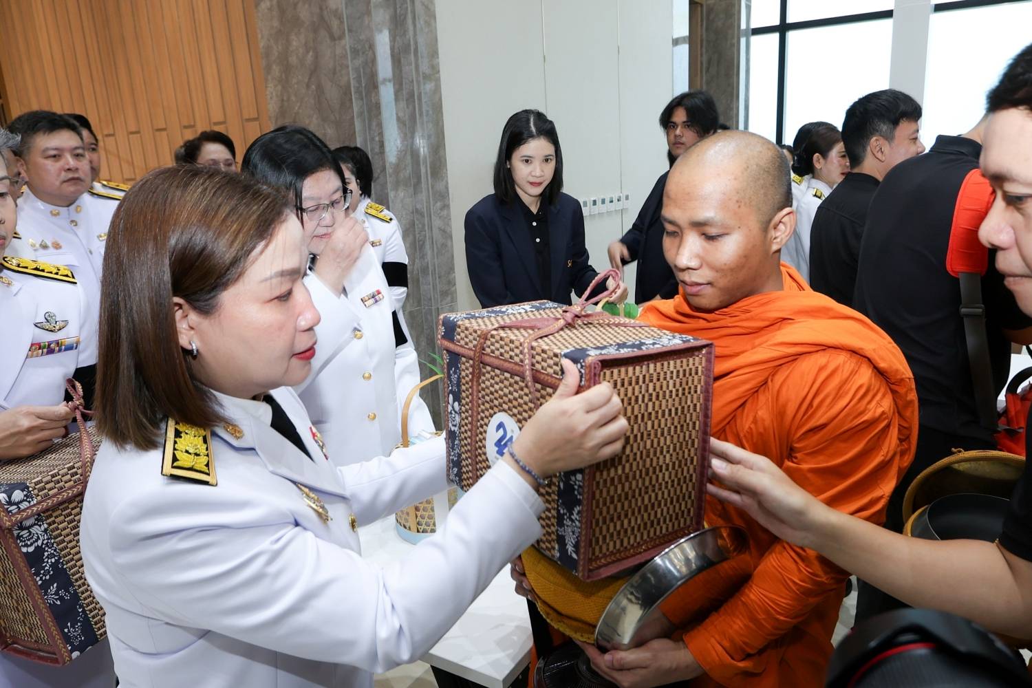สบน. ร่วมพิธีสวดพระพุทธมนต์และทำบุญตักบาตรถวายพระราชกุศลเนื่องในวันคล้ายวันสวรรคตสมเด็จพระนางเจ้าสิริกิติ์ พระบรมราชินีนาถ พระบรมราชชนนีพันปีหลวง 24 ตุลาคม 2569