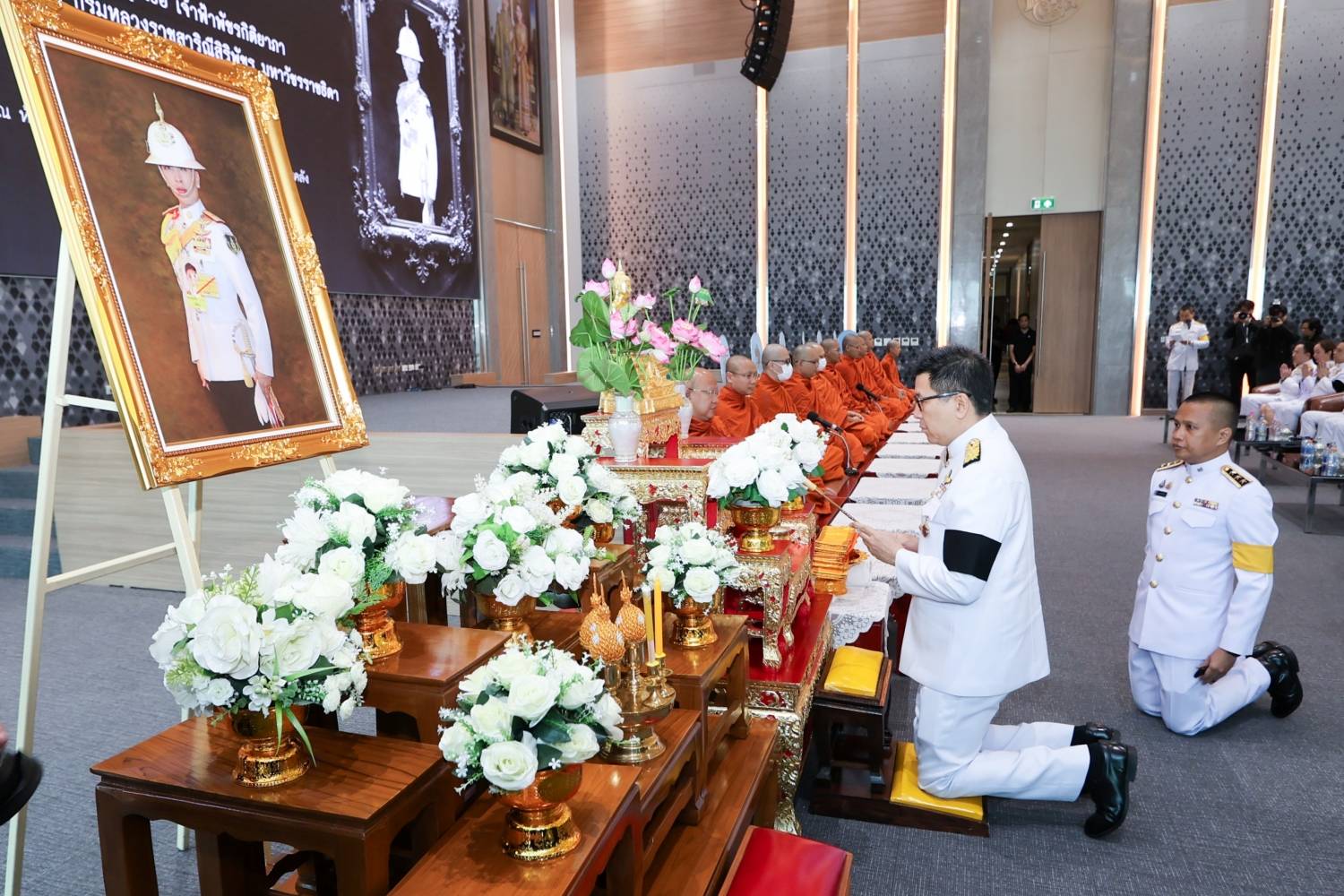สบน. เข้าร่วมพิธีบำเพ็ญกุศลปัญญาสมวาร (50 วัน) เพื่ออุทิศถวายเป็นพระกุศลแด่สมเด็จพระเจ้าลูกเธอ เจ้าฟ้าพัชรกิติยาภานเรนทิราเทพยวดี กรมหลวงราชสาริณีสิริพัชร มหาวัชรราชธิดา