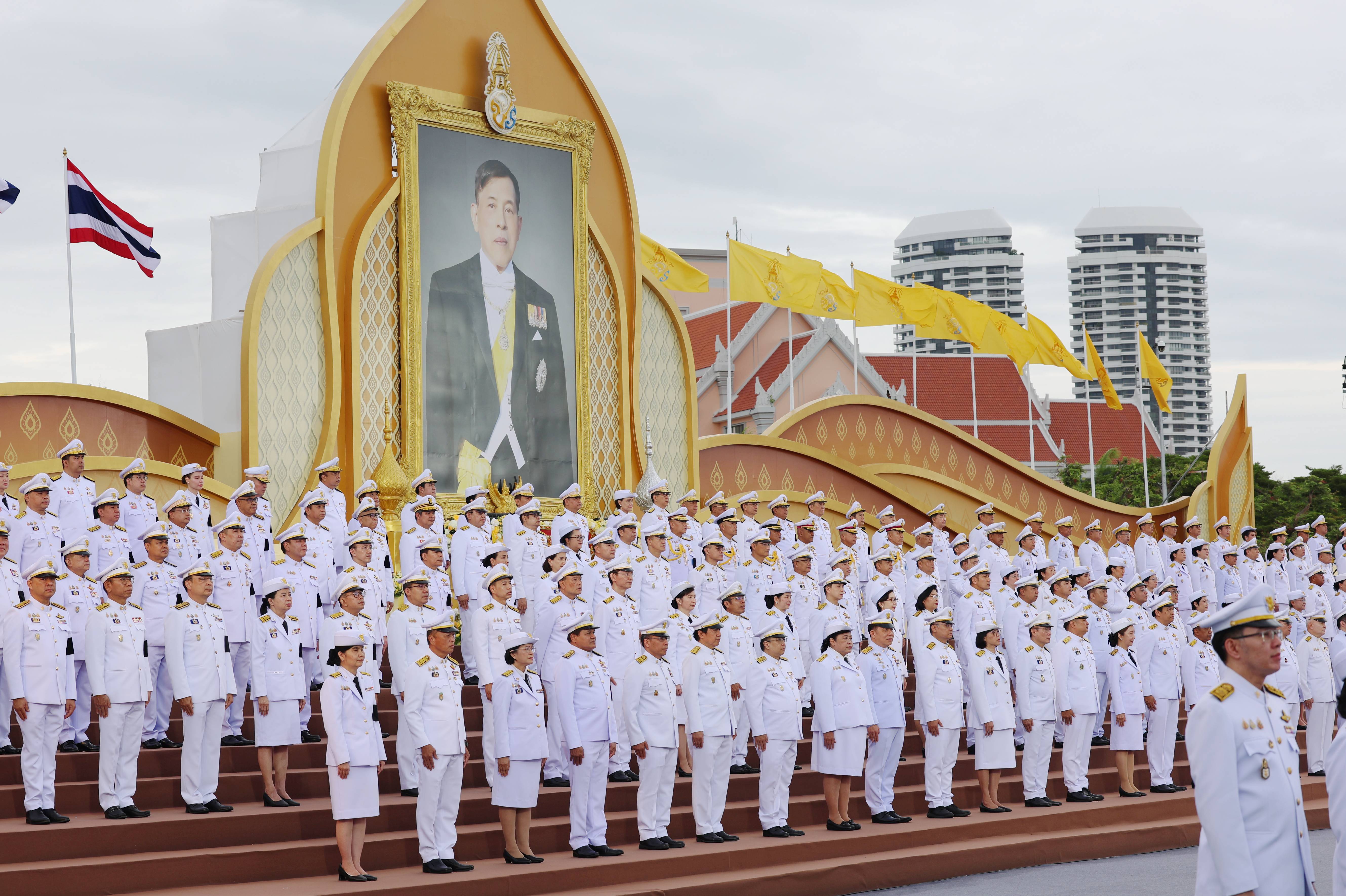 สำนักงานบริหารหนี้สาธารณะเข้าร่วมพิธีถวายสัตย์ปฏิญาณเพื่อเป็นข้าราชการที่ดีและพลังของแผ่นดิน เนื่องในโอกาสวันเฉลิมพระชนมพรรษาพระบาทสมเด็จพระเจ้าอยู่หัว 28 กรกฎาคม 2569 ณ ท้องสนามหลวง