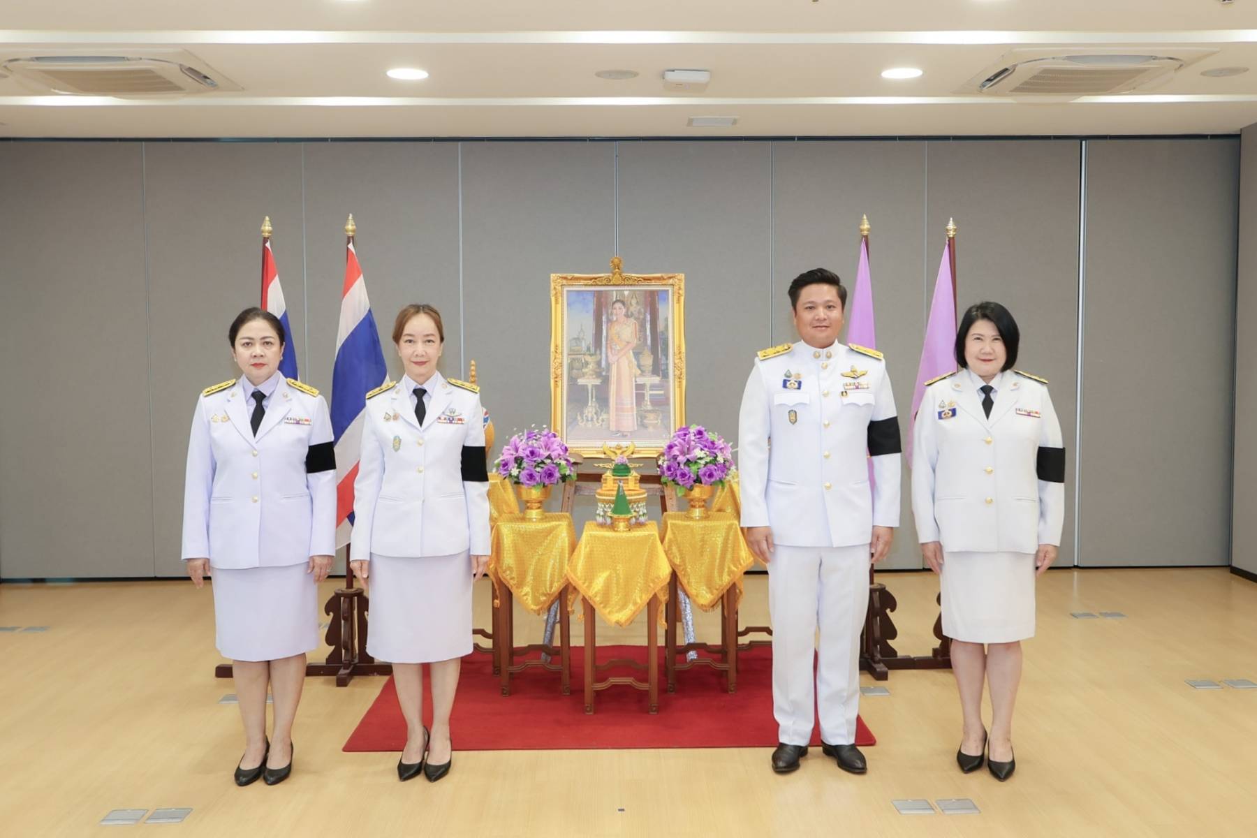 สำนักงานบริหารหนี้สาธารณะจัดพิธีลงนามถวายพระพรชัยมงคล เนื่องในโอกาสพระราชพิธีมหามงคลเฉลิมพรรษา 4 รอบ สมเด็จพระนางเจ้าสุทิดา พัชรสุธาพิมลลักษณ พระบรมราชินี 3 มิถุนายน 2568